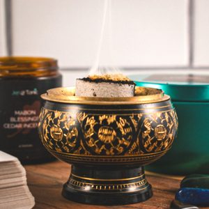 mabon-cedar-incense-13
